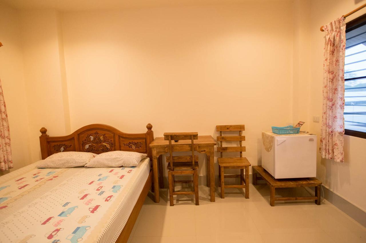 Hotel Suriyamanee House Mae Rim Esterno foto