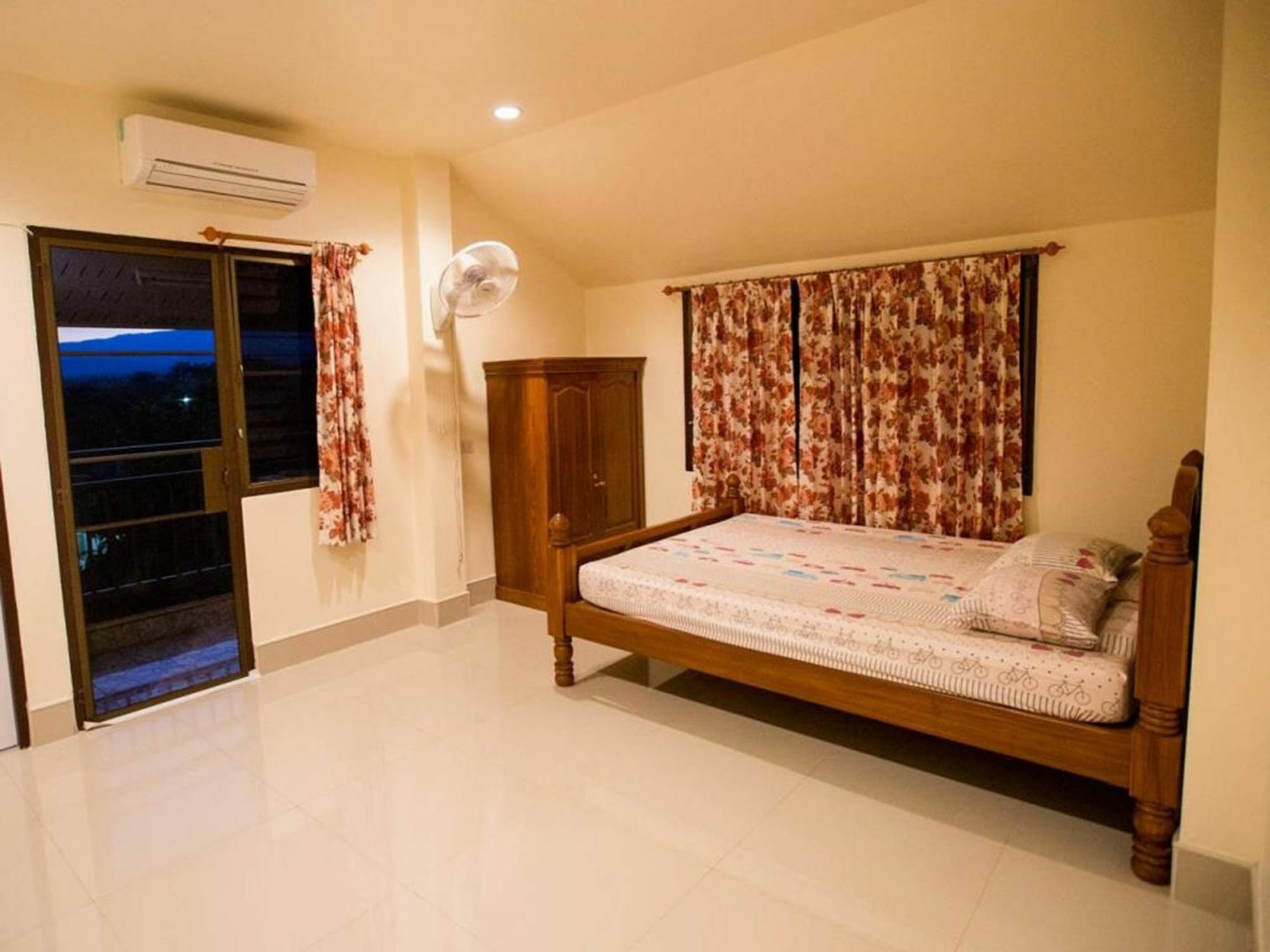 Hotel Suriyamanee House Mae Rim Esterno foto